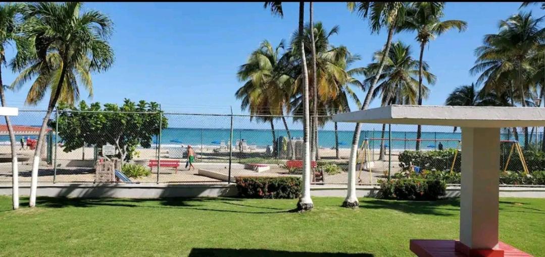 סן חואן Beach Apartments At Marbella Del Caribe מראה חיצוני תמונה